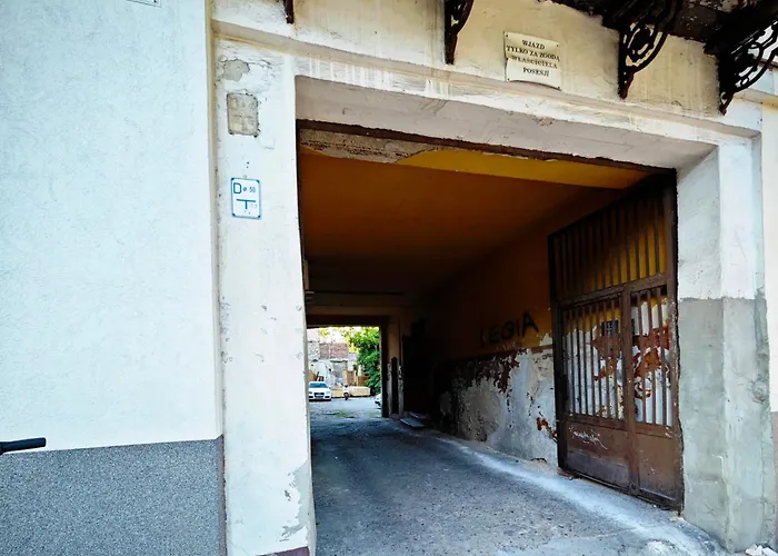 Pod Jasna Gora 2 2 Lazienki, Na Parterze Apartmán Čenstochová